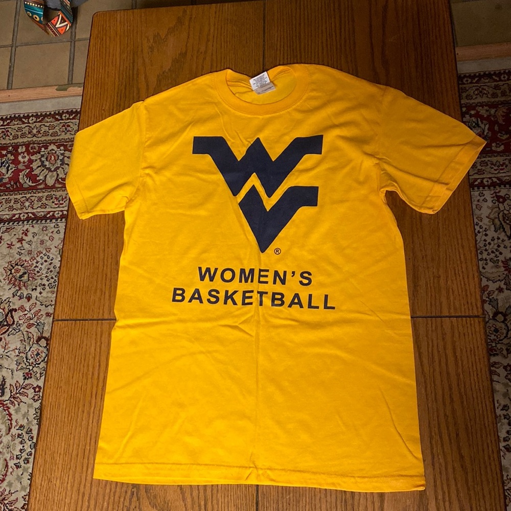 WVU West Virginia Mountaineers Women’s Basketball Maniacs T-shirt
